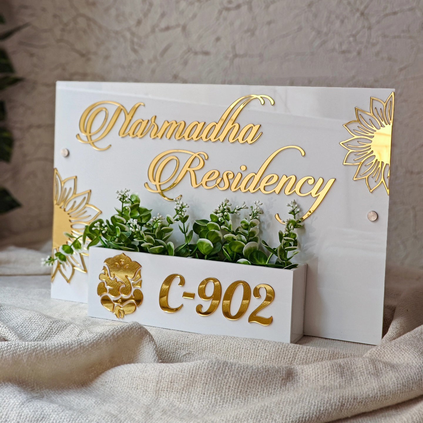 Arcylic Personalized Name Plate For Home